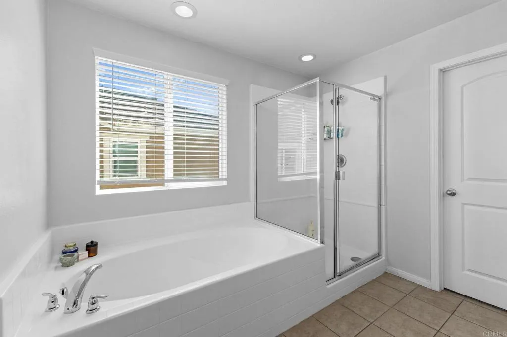 36238 Trail Creek Circle, Wildomar, California 92595 home-pic-15